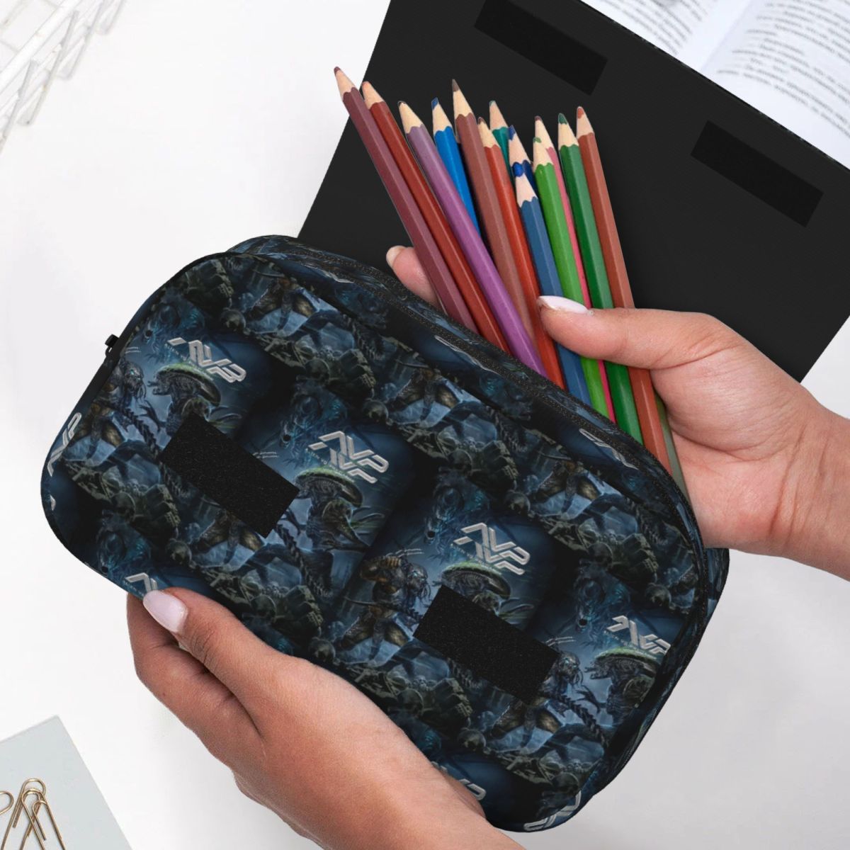 Alien Vs Predator Game Pencil  - Office Supply Vs Stationery 评论和价格